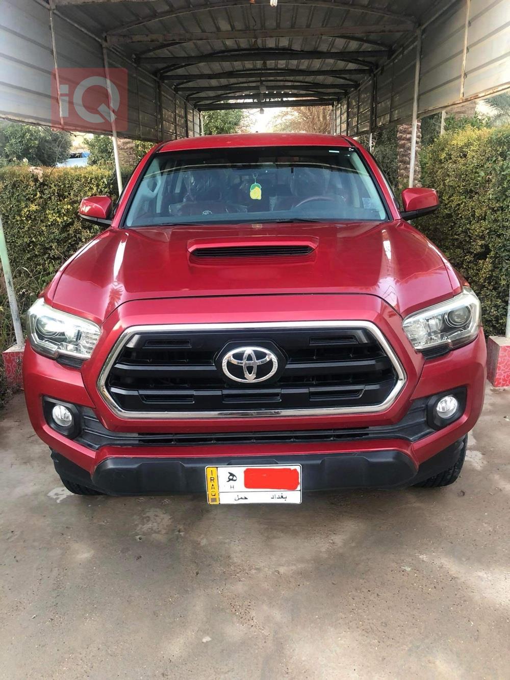 Toyota Tacoma